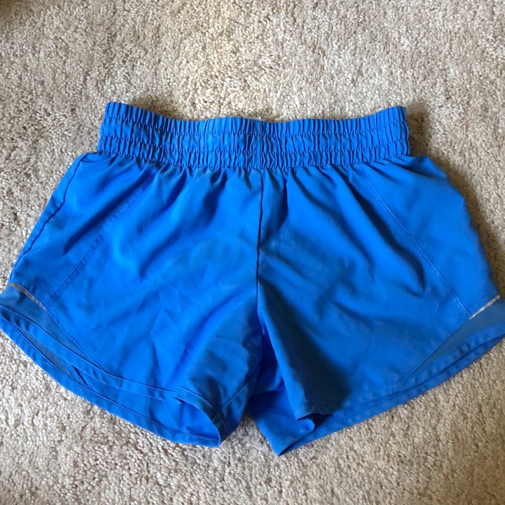 look alike hotty hot lulu shorts!!